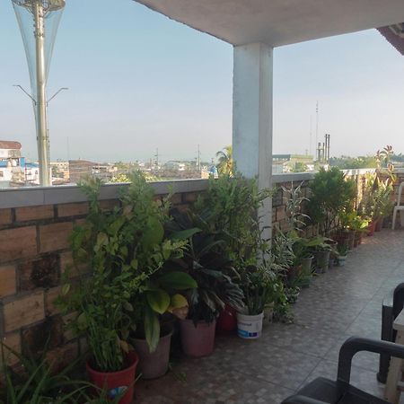 Moicca Youth Hostel Iquitos Buitenkant foto