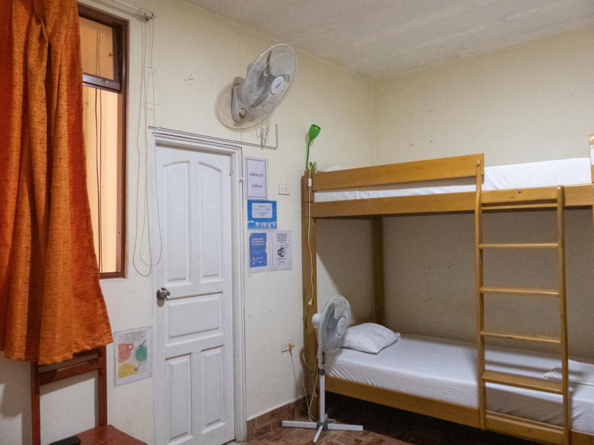 Moicca Youth Hostel Iquitos Kamer foto