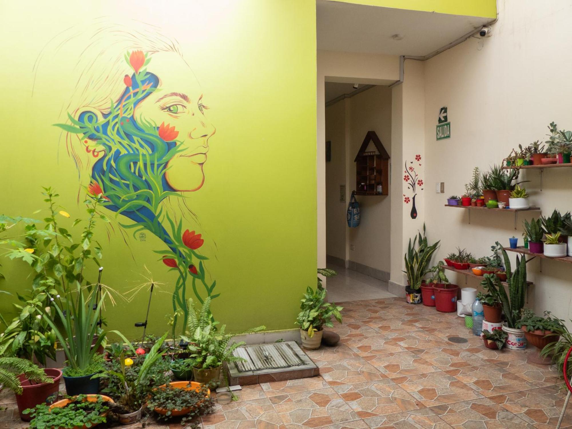 Moicca Youth Hostel Iquitos Buitenkant foto